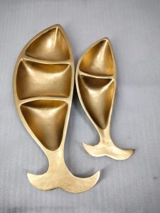 Fish Shape Aluminium Serving Tray, Color : Golden