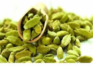 Natural Green Cardamom, Packaging Size : 1Kg, 10Kg, 25Kg, 50Kg