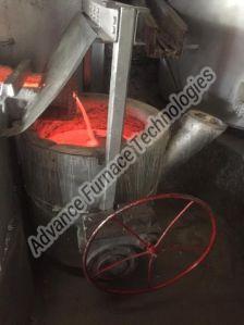 Hand Tilting Transfer Laddle Capacity 1200-1500 Kgs