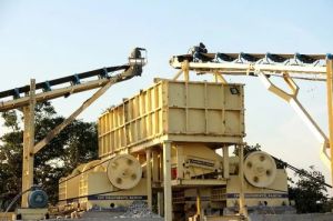 Cpc Polished Surge Hopper, Capacity : 200 TPH for Industrial Use