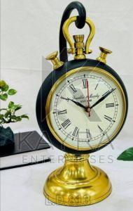 Metal Table Clock, Shape : Round, Packaging Type : Box