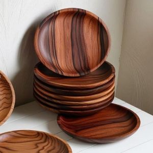 Polished Brown Round Wooden Plate for Dining Or Serving