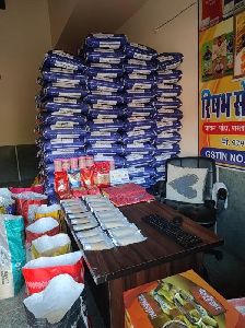 Creamy White Medium Grain Rice, Packaging Size : 1Kg, 5Kg, 10Kg