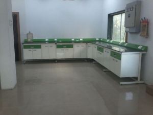 c frame laboratory furniture