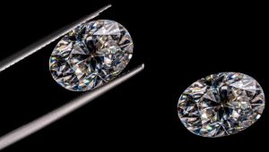 Polished Oval Shape Cut Diamond, Color : Silver, Purity : VVS1