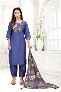 Ladies Cotton Slub Dark Blue Kurta With Pant Set