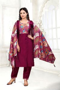 Ladies Cotton Wine Kurta With Pant Set