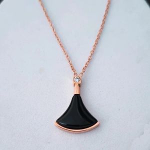 Black Shell Charm Womens Necklace