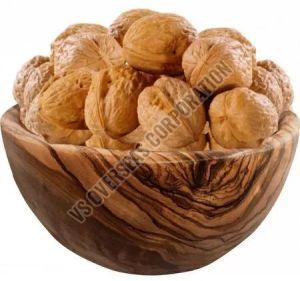 Hard Shelled Walnuts, Color : Brown