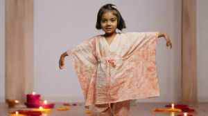 V Neck Cotton Girls Marble Print Kaftan Set, Color : Multicolor