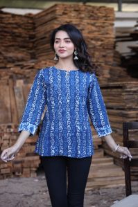 Fashion Printed Cotton Designer Tops, Color : Blue Western, Casual, Neck Style : Round Neck