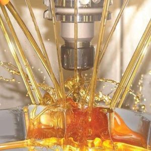 Neat Cutting Oil, Color : Yellow, Purity : 100% For Industrial