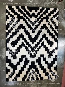 Woolen Geometric Pattern Hand Tufted Carpet, Color : Black & White