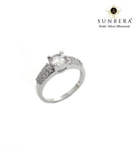 925 Sterling Silver Ladies Ring with CZ Diamond