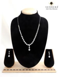 Womens Light Weight Silver Necklace Set