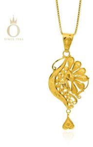 Blooming Grandeur Ladies Gold Pendant