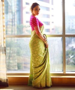 Ladies Light Green Silk Banarasi Saree