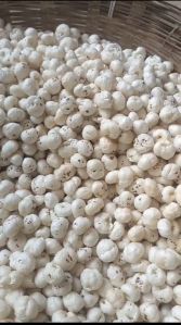 Raw Makhana, Color : White, Packaging Type : Plastic Packet