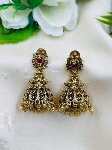 Ladies Elegant Golden Brass Jhumka Set