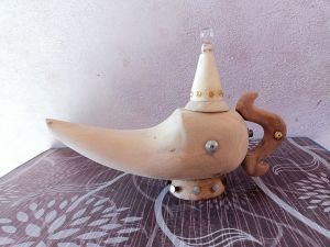 Wooden Aladdin Lamp