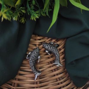 Women  Silver Replica Fish Earcuff Women Earrings