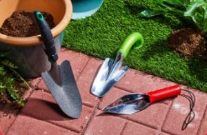 Masonry Trowels for Spreading Mortar Onto Bricks