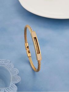 Gold Netux Cuff Womens Kada
