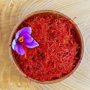 Raw Organic Kashmiri Saffron Fresh, Form : Thread