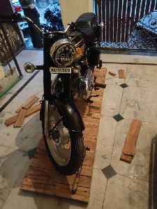 International Royal Enfield Bullet Shipping Services