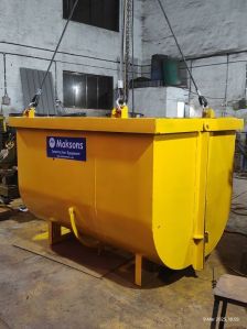 Plain Mild Steel Yellow Debris Bucket, Shape : Rectangle