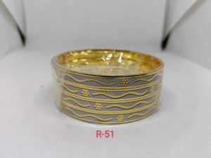 Fashion Bangles, Shape : Round, Packaging Type : Yellow