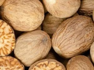 Nutmeg for Condiment In Sweet Foods