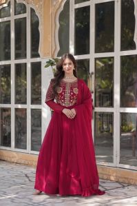 Women Georgette Gown with Dupatta &AMP;ndash; Embroidered Work &AMP;AMP; Border Gathering