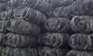 Rubber Tyres Scrap, Color : Black for Recycling, Repurposing