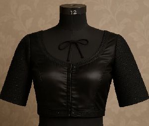 Chiffon Ladies Gown, Sleeve Style : Half Sleeve