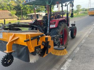 Road Sweeper Machine