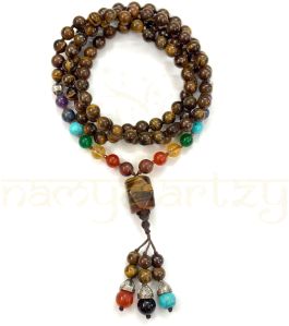 Handmade, Mix OF 7 Chakra Gems & Tiger Eye Beads Hand-Knotted Mala/necklace