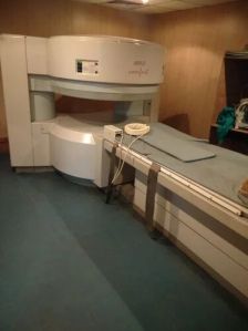 MRI Machine 0.3T Hitachi Airis Ii