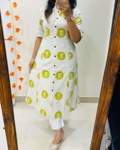 Ladies Classic Printed Cotton A Line Kurti Set