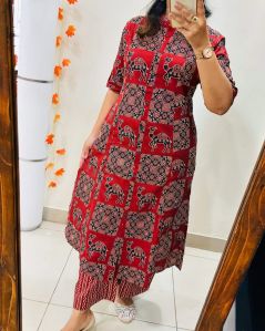 Ladies Daily Bloom Cotton A Line Kurti Set