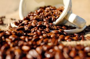CH7AB Arabica Coffee Beans for Brewing, Packaging Type : Brown
