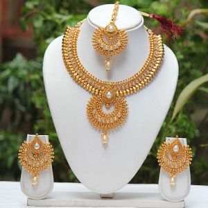 Golden Beautiful Artificial Necklace Set