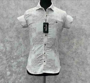 Trendy Leaf Pattern Slim Fit Casual Shirt