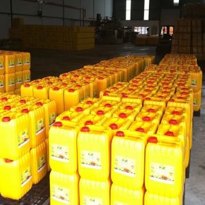 Soybean Oil, Packaging Type : Yellow, Purity : 100% for cooking