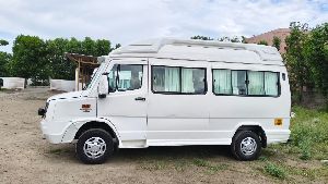 Van Rental Services 17, Brand Name : Force