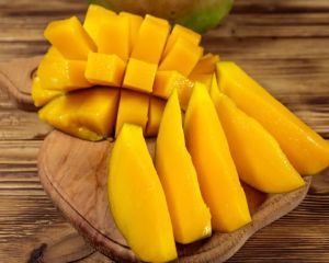 Mango Sliced, Color : Yellow To Dark Yellow for Food Preparation