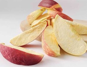 Soft Freeze Dried Apple, Color : Brown for Snacking, Baking, Toppings