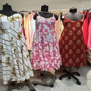 Cotton Printed Ladies One Piece Dress, Sleeve Style : Sleeveless