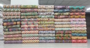  Rayon Foil Print Fabric, Color : Multicolor