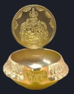 metal kuber oil lamp